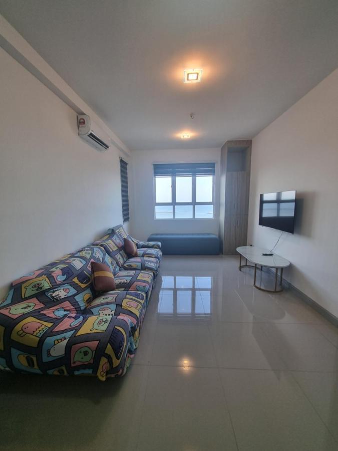 Seaside Haven Homestay Seaview Unit With Pool Opposite Ktcc & Mayang Mall - Pangsapuri Ladang Tanjung Kuala Terengganu Eksteriør billede